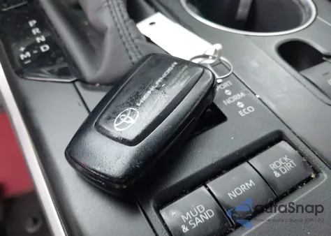 2020 Toyota Highlander Xle from USA, damaged, VIN 5TDGZRBH2LS510301